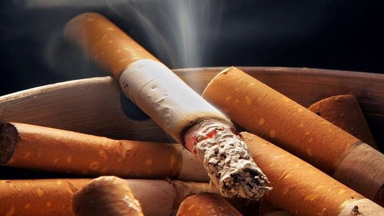изгаряне на цигари и спиране на тютюнопушенето